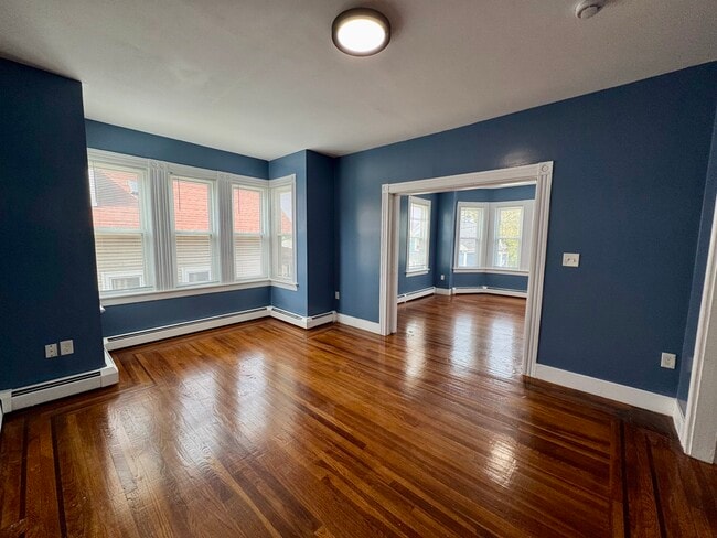 Building Photo - 61 Cypress St Unit 2 Rental