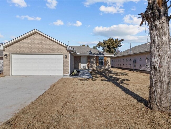 Photo - 12517 NE 36th St