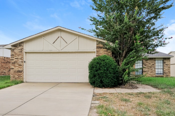 Photo - 4121 Shagbark St House
