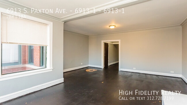 Photo - 6913 S Paxton Ave Unit 6913-1
