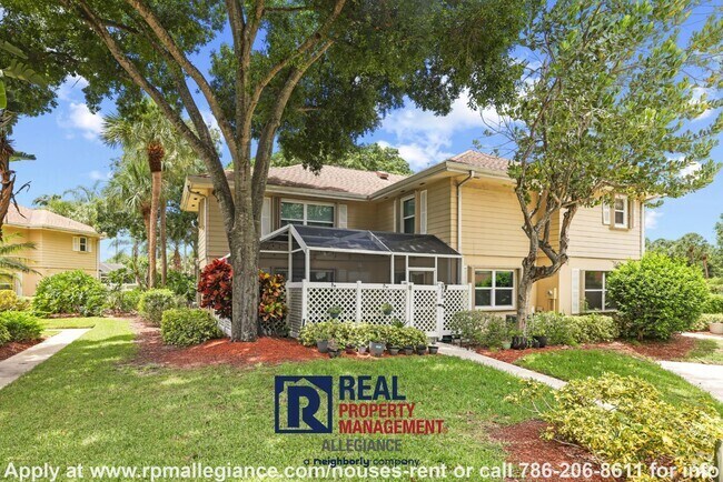 Building Photo - Stylish 2-Bedroom Townhome in Gated Boynto...