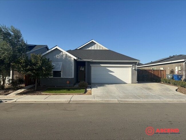 Building Photo - Beautiful home located in the heart of Sha...