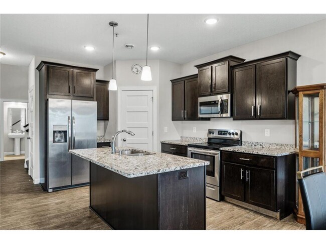 Photo - 2117 Cleveland Ln S