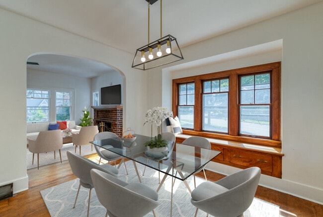 Photo - 2340 Kensington Rd