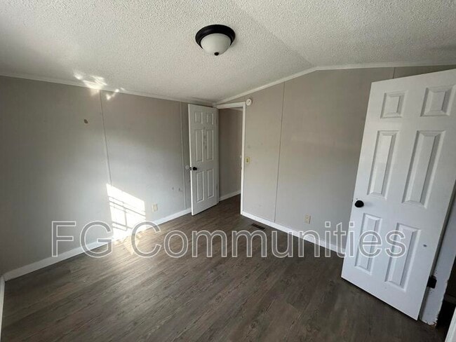 Photo - 1754 Zion Rd