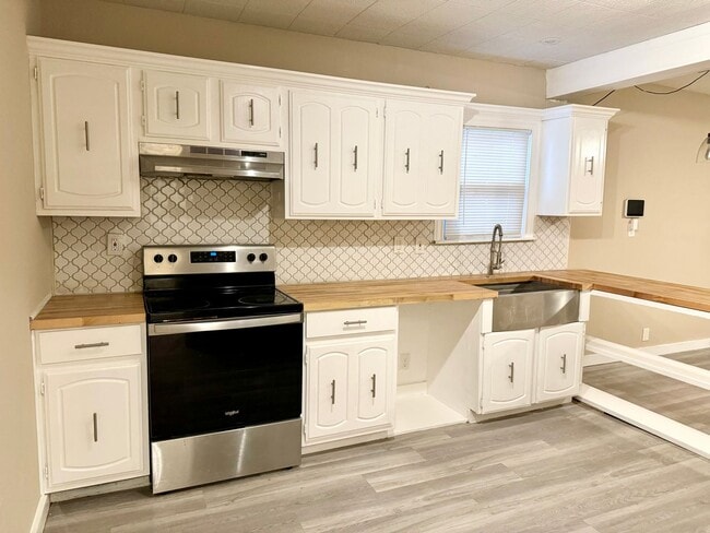 Photo - Gorgeous 3/2 Home Available for Lease!