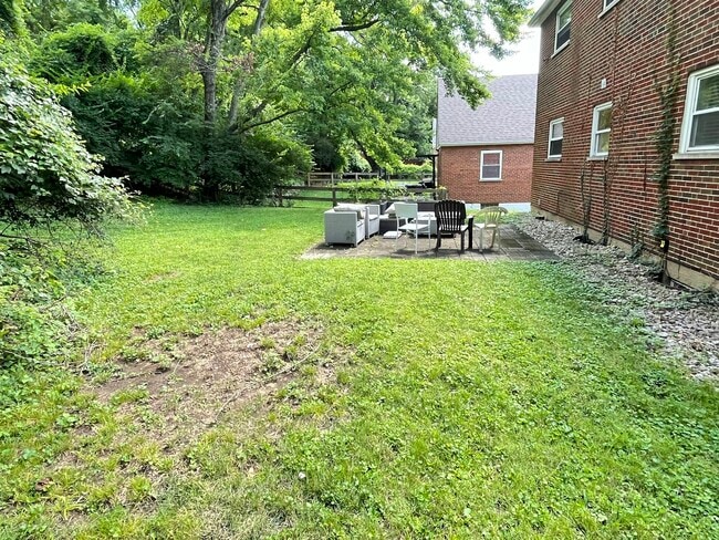 Photo - 3672 Brotherton Rd