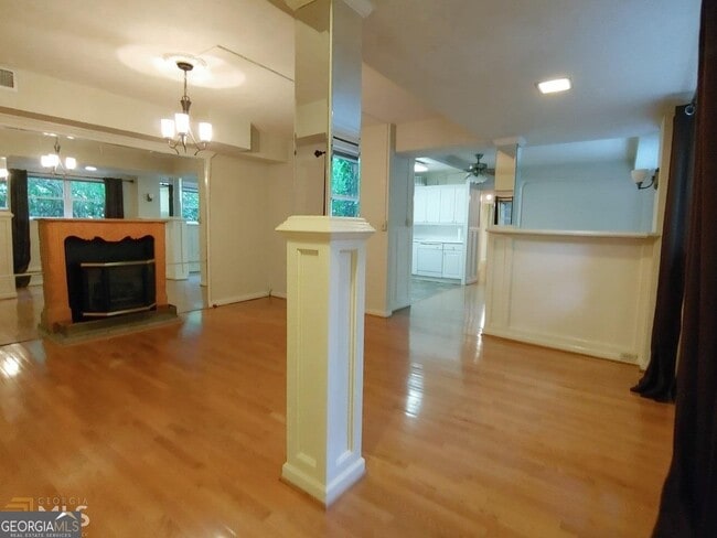 76 Laurel Forest Cir NE