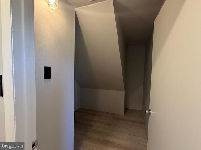1048 Gray Ave Unit C