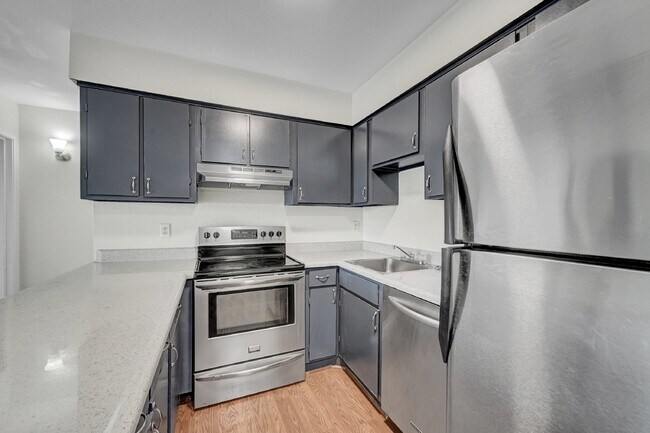 $840.95 with Half Off the first month's rent, 1 Bed, 1 Bath, Condo in Denver with Cozy Fireplace!