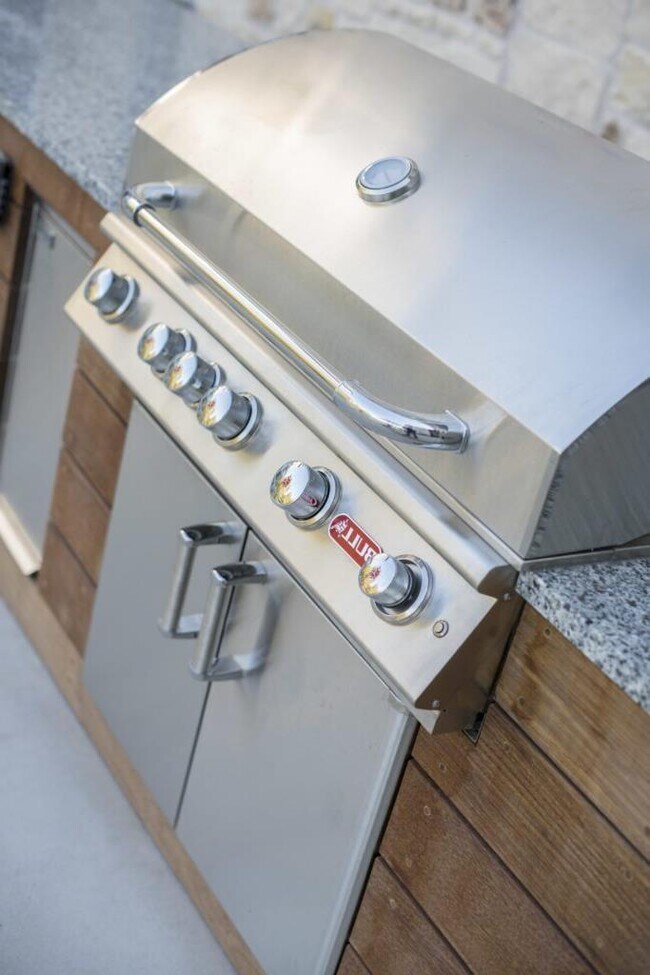 Photo - 7545 E NW Hwy Unit a1