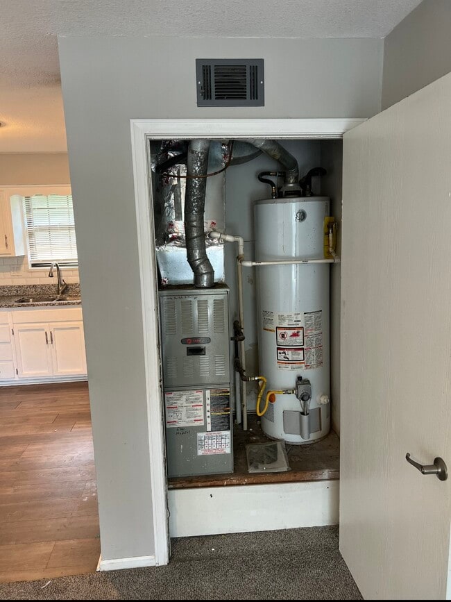 Photo - 800 NE Ball Dr Unit - C