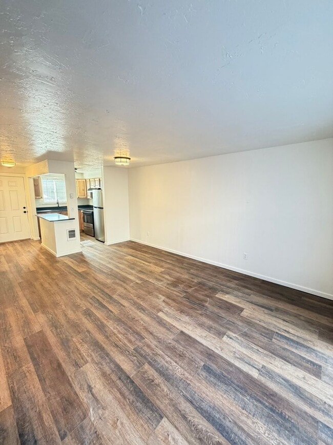 Photo - 2 Bedroom Town House!