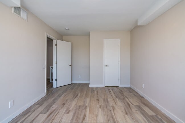 The Oaks Apartments