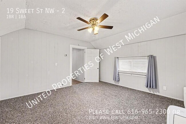 Photo - 19 Sweet St NW Unit 2