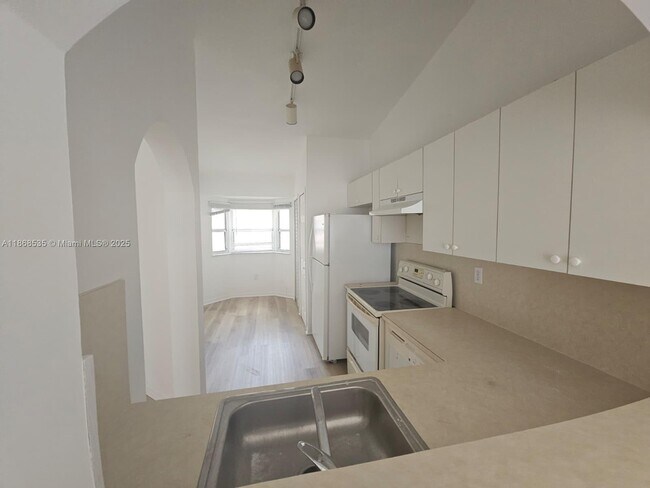 Photo - 1241 SE 29th St Unit 205-27