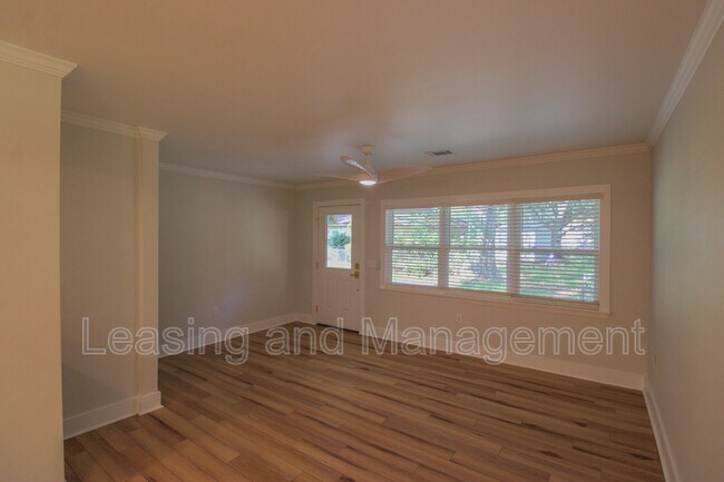 1757 Skinner Ave Unit B