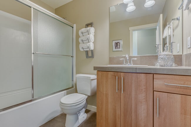 Photo - 8077 NE Miriam Way