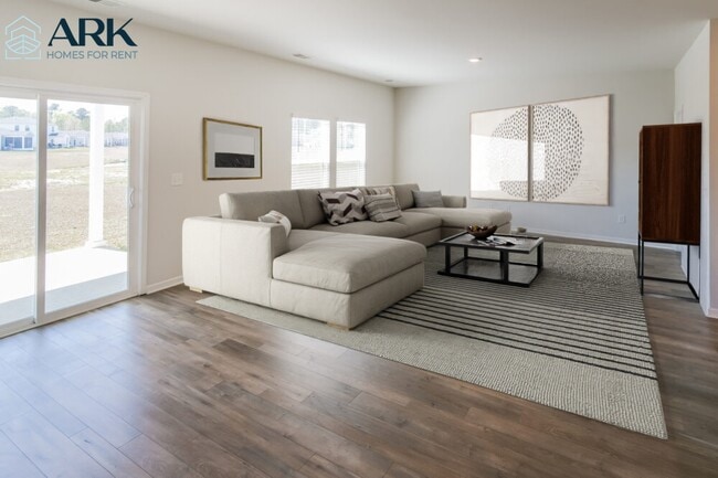 Photo - 700 Watercliff Dr