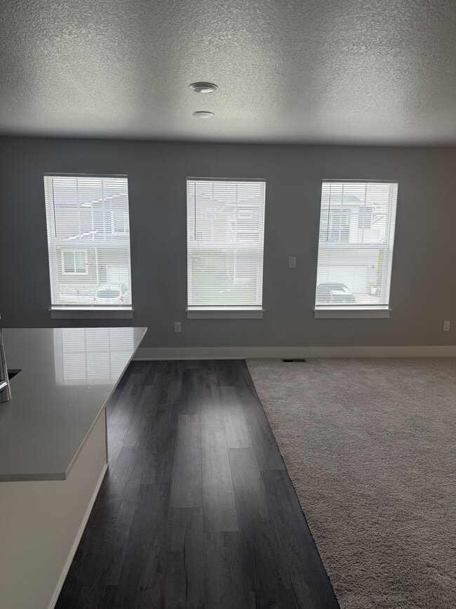 Photo - 1504 NE Polk Dr