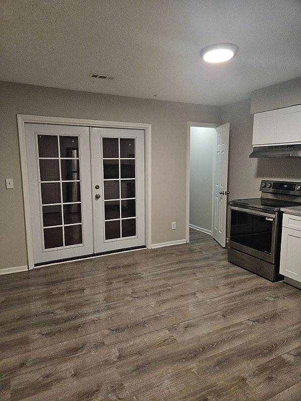 Carlton Ford Apartments - Carlton Ford Apartments