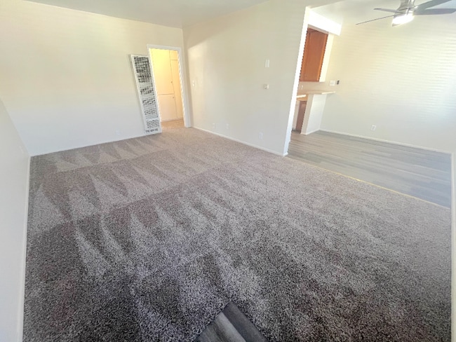 Photo - 2115 Placentia Ave Unidad 24