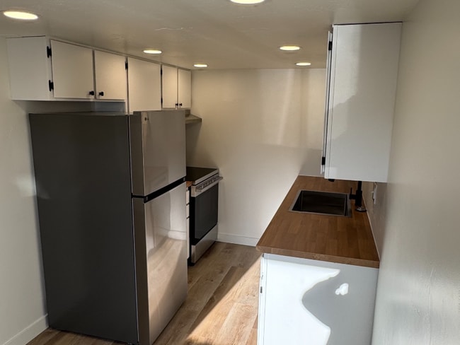 Photo - 174-180 W Foxbridge Dr Unit 180