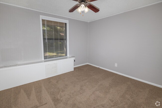 2BR, 2BA -876SF-Bedroom