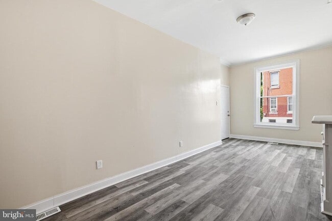 Building Photo - 632 W Cumberland St Unit 1