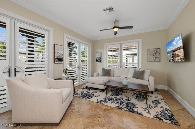 Building Photo - 780 5th Ave S Unit 302