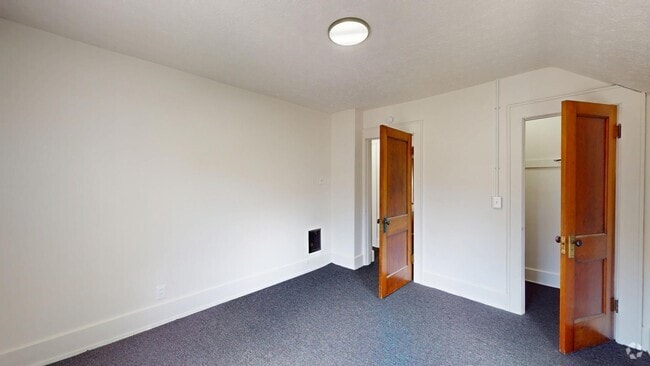 Building Photo - 109 W Ely St Rental