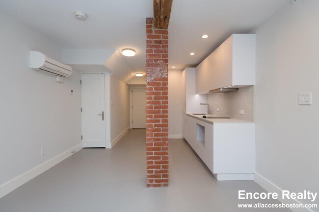 Photo - 461 Massachusetts Ave Unit D