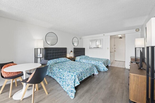 Photo - 445 Seaside Ave