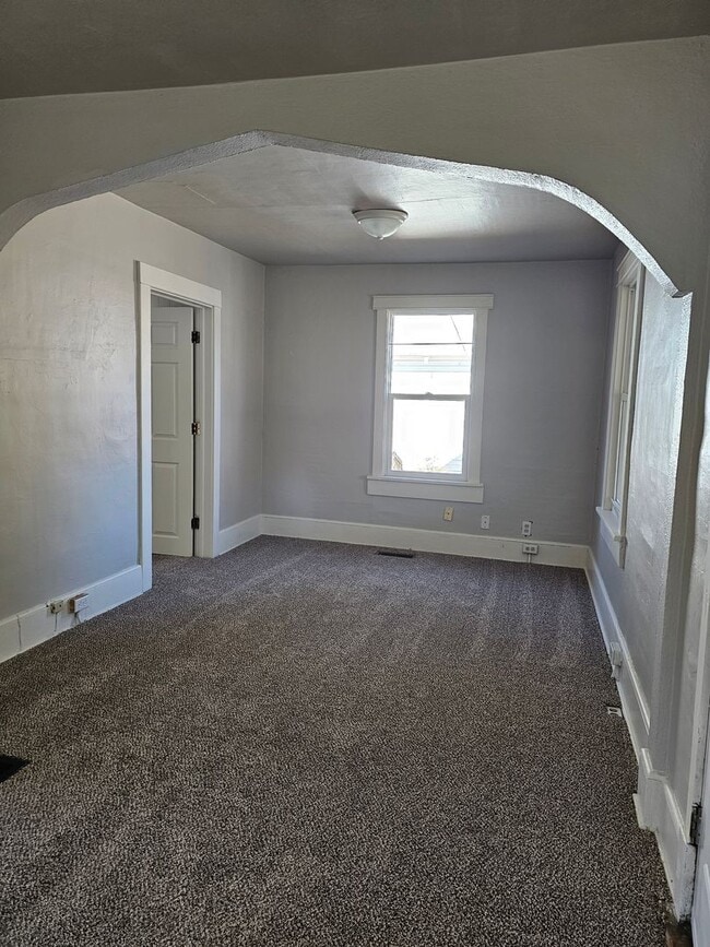 Photo - 1105 W 29th St