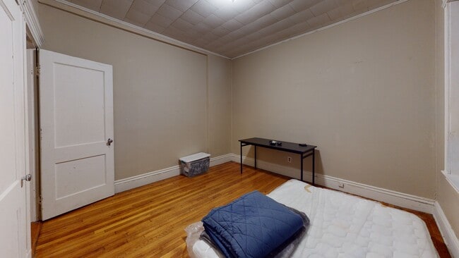 52 Charlesgate E Unit 159