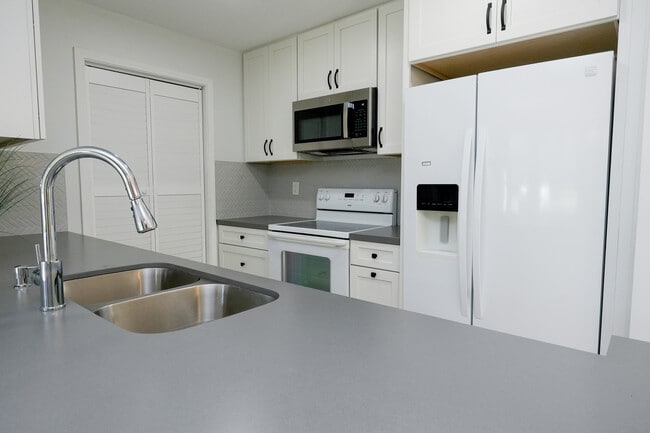 Photo - 4952 Flat Rock Cir