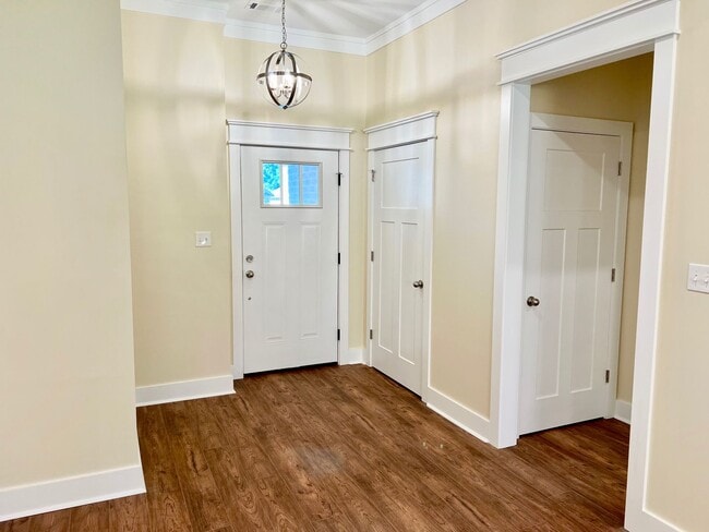 Photo - FOR Rent – 3 Bedroom, 2 Bath!