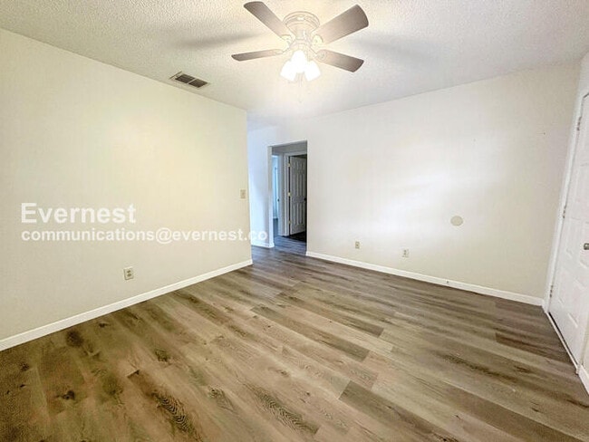 Photo - 2901 Bay View Dr Unit b