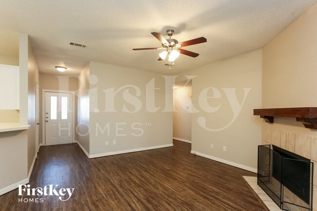 Photo - 805 Shadybrook Ln