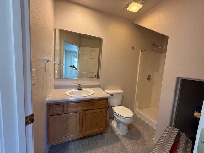 Photo - 913 Cardinal Dr