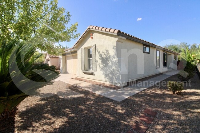 Photo - 314 W Vuelta Friso