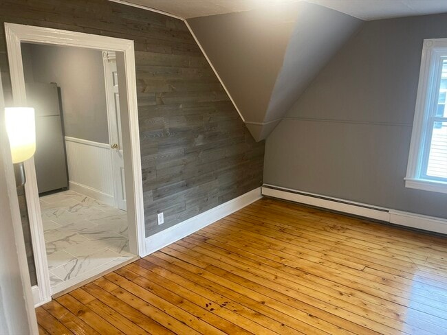 Photo - 13 Broad St Unit 3