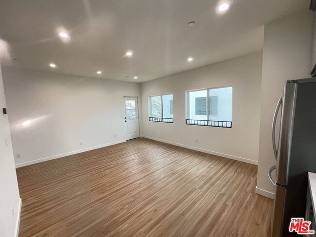 4017 Mont Clair St Unit 4019
