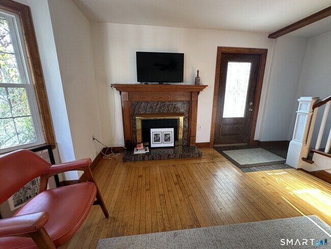 Photo - 247 Harbor St