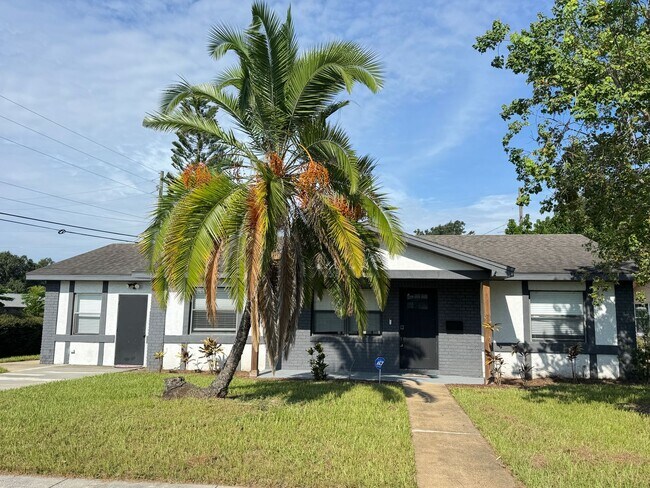 Photo - 50% off 1 month of rent!!! Charming 3-Bedr...