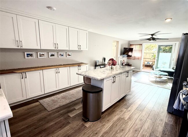 Photo - 68-090-90 Au St