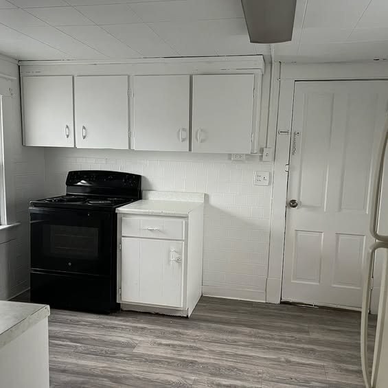 Photo - 375 West Ave
