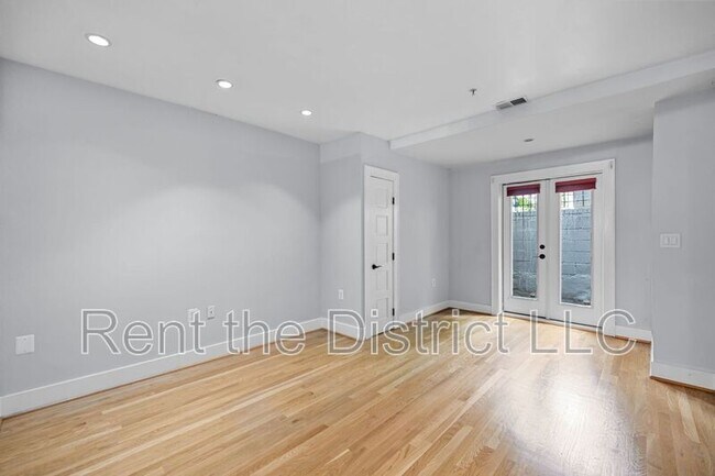 1109 M St NW Unit 1
