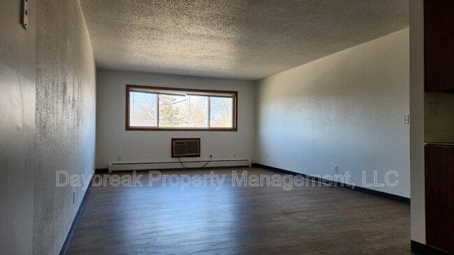 Photo - 1842 14th St S