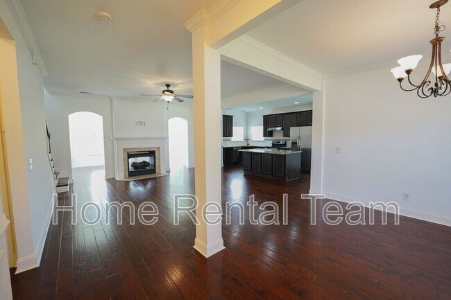 Photo - 75 Sailmaker Ln